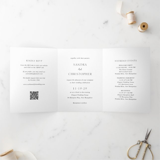 Convite Com Dobra Tripla Casamento Moderno Código QR Preto e Branco Elegant (Dentro)