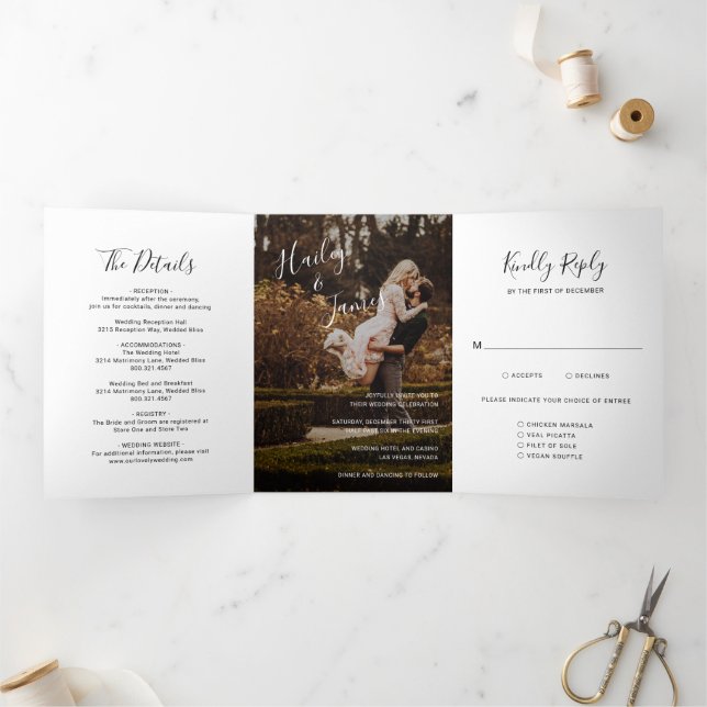 Convite Com Dobra Tripla Casamento Moderno Foto Elegante (Dentro)