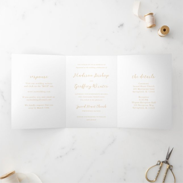 Convite Com Dobra Tripla Casamento Ousado Escrito Terroso Neutro Elegante (Dentro)