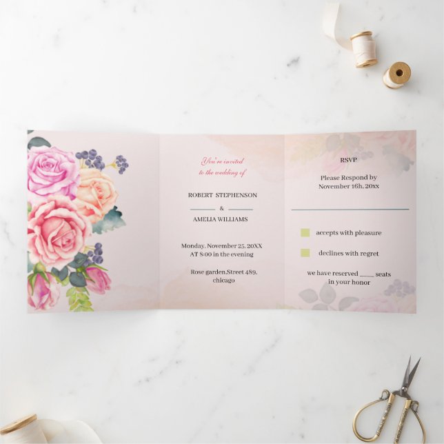 Convite Com Dobra Tripla Casamento Personalizado Da Flor De Rosa Elegante (Dentro)