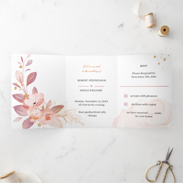 Convite Com Dobra Tripla Casamento Personalizado Da Flor Laranja Elegante (Dentro)
