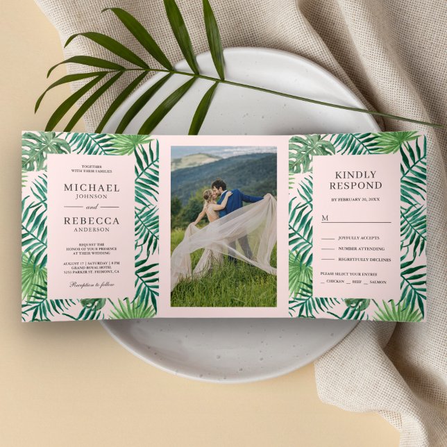 Convite Com Dobra Tripla Casamento Tropical com Folhas de Palmeira Rosa e V (Criador carregado)