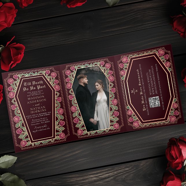 Convite Com Dobra Tripla Código QR de Casamento Gótico Vermelho Rosa (Criador carregado)