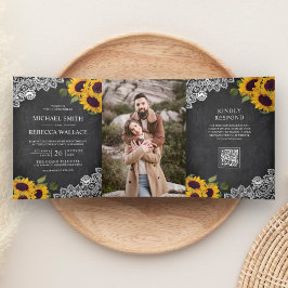 Convite Com Dobra Tripla Código QR de Foto de Girassol com Renda no Quadro 