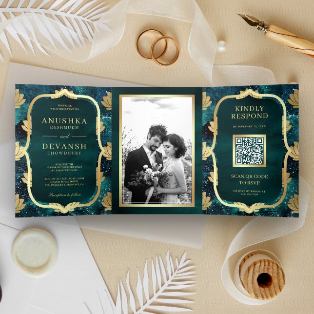 Convite Com Dobra Tripla Código QR do Lótus Dourado da Galáxia Verde Casame (Criador carregado)