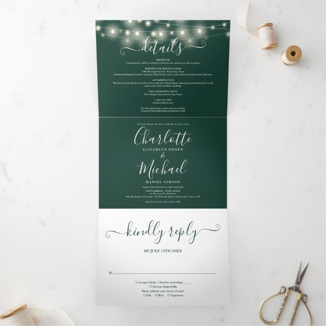 Convite Com Dobra Tripla Emerald String Lights Script Casamento Monograma (Dentro)