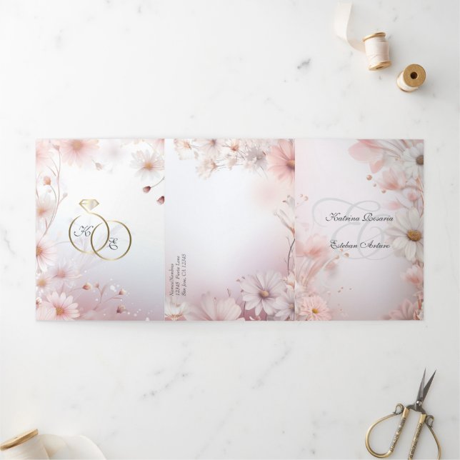 Convite Com Dobra Tripla Español English Pink Daisies Margaritas Rosas (Fora)