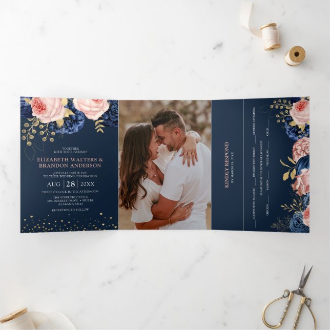Convite Com Dobra Tripla Florais Navy e Rosa Blush Elegante Tri-Fo Casament (Dentro)