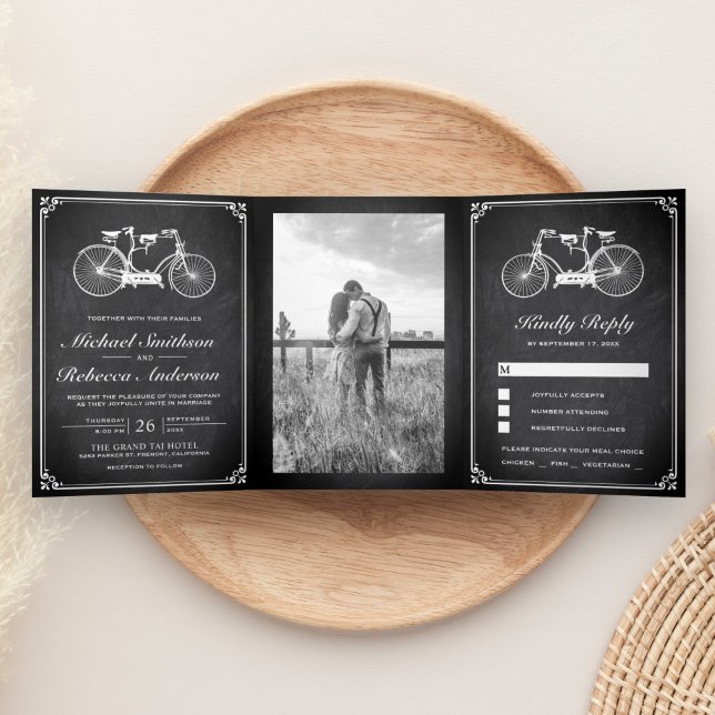 Convite Com Dobra Tripla Foto de casamento de bicicleta tandem em quadro-ne (Criador carregado)