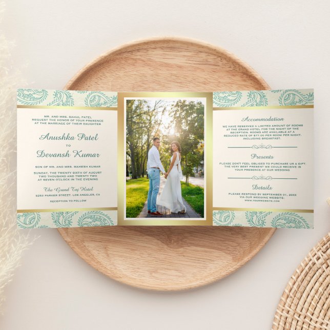 Convite Com Dobra Tripla Foto de casamento em estilo indiano com paisley do (Criador carregado)