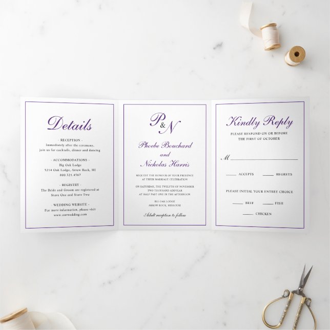 Convite Com Dobra Tripla Foto Formal de Casamento com Monograma Roxo Real (Dentro)