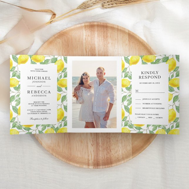 Convite Com Dobra Tripla Fotos de casamento com verdejante pomar de limão m (Criador carregado)