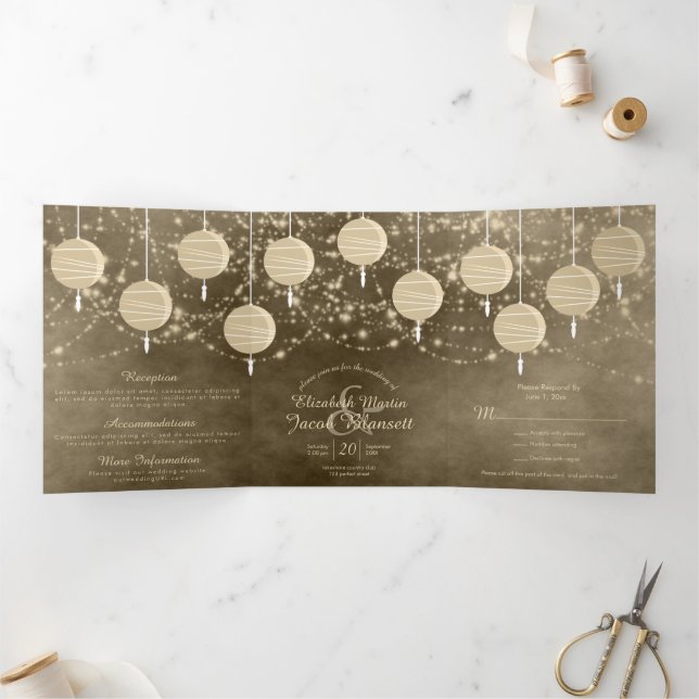 Convite Com Dobra Tripla Lanternas de Marfim Tudo em Um Casamento (Dentro)