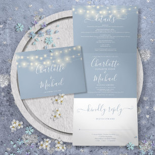 Convite Com Dobra Tripla Luzes de Corda Azul Empoeirado Monograma Casamento