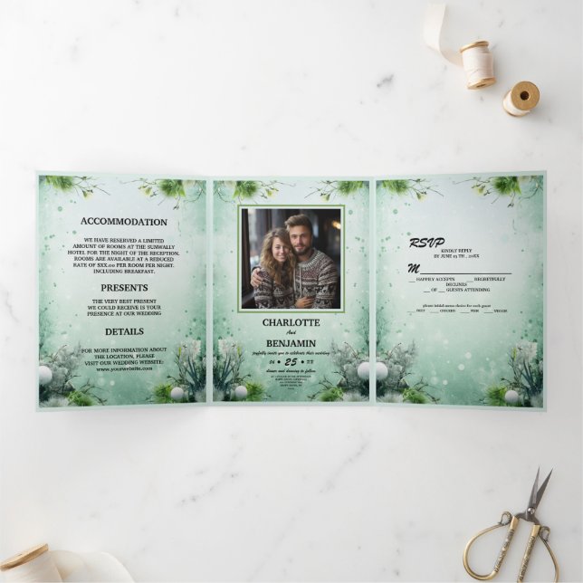 Convite Com Dobra Tripla Natal Inverno Verde Lima Minimal Personalizado (Dentro)