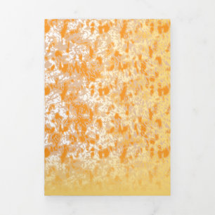 Convite Com Dobra Tripla Padrão têxtil com laranja vibrante e dourado