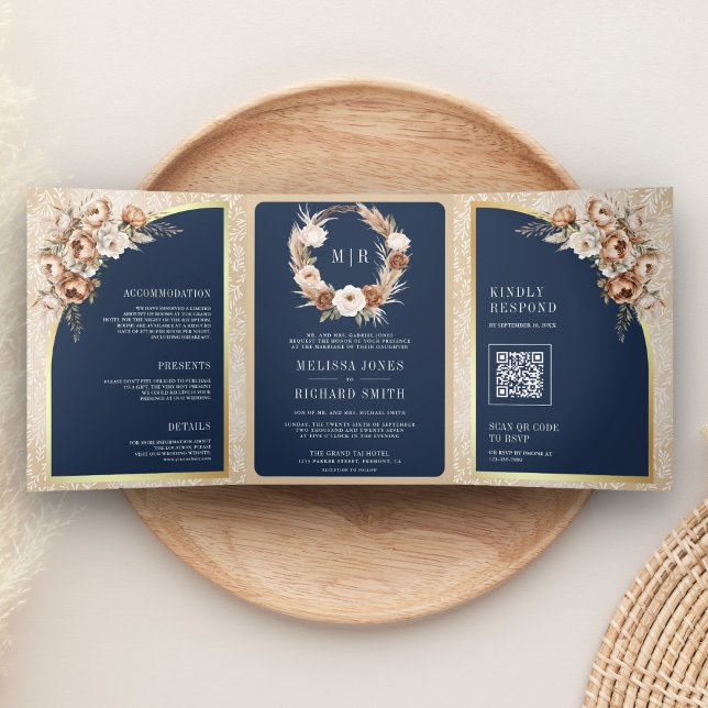 Convite Com Dobra Tripla Pampas Neutral Beige Earthy Floral Navy Wedding (Criador carregado)