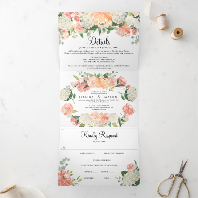 Convite Com Dobra Tripla Pretty Peach Floral Wedding Tri-Fold Invitations (Dentro)