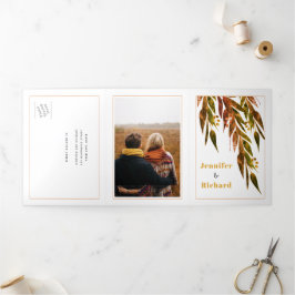 Convite Com Dobra Tripla Ramificação de Eucalyptus no outono, cores do casa