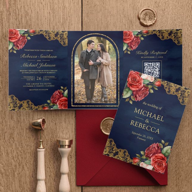 Convite Com Dobra Tripla Rosas Vermelhas Renda Dourada Código QR Foto Casam (Criador carregado)
