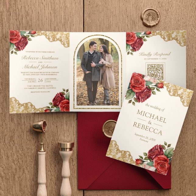 Convite Com Dobra Tripla Rosas Vermelhas Renda Dourada Foto Código QR Casam (Criador carregado)