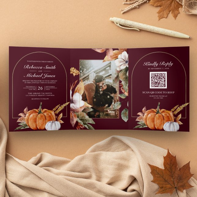 Convite Com Dobra Tripla Rustic Boho Pumpkin Foto QR Code Burgundy Casament (Criador carregado)