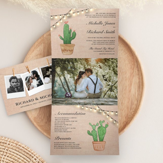 Convite Com Dobra Tripla Rustic Burlap String Lights Desert Cactus Wedding (Criador carregado)