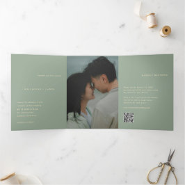 Convite Com Dobra Tripla Sage Green Simple Photo QR Code Modern Wedding