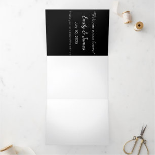 Convite Com Dobra Tripla Silhouette de Gato Negro Minimalista