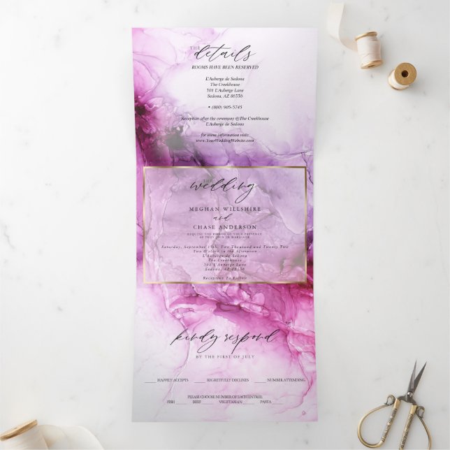 Convite Com Dobra Tripla Vibrante Tinta Abstrata de Cor-de-Rosa Casamento (Dentro)