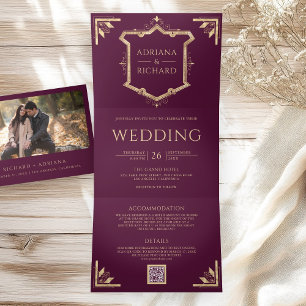 Convite Com Dobra Tripla Vintage Gold Crest Código QR Plum Casamento Roxo