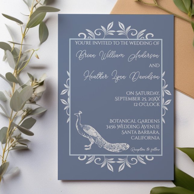 Convite Concurso de Casamento de Farinha de Pavão Azul Dus (Dusty Blue Peacock Flourish Wedding Invitation)