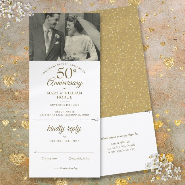 Convite Confirmação de Presença para Foto de Casamento com (50th Anniversary Heart Confetti Wedding Photo RSVP Invitation)