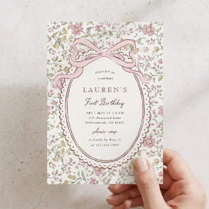 Convite Coquette Meadow Floral Bow Primeiro Aniversário