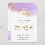 Convite Cor d'água| Faux Dourado Bat Mitzvah<br><div class="desc">Este convite do Bat Mitzvah,  em moda,  apresenta uma aparência cor de água roxa colorida,  com um roteiro de ouro moderno,  um brilho falso,  e uma estrela de David.</div>