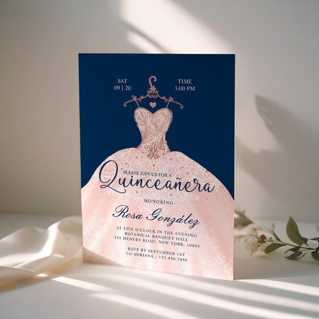 Convite Cor-de-rosa-claro Quinceañera Roya Marinho Azul (Blush Pink Quinceañera Roya Gown Navy Blue Invitation)