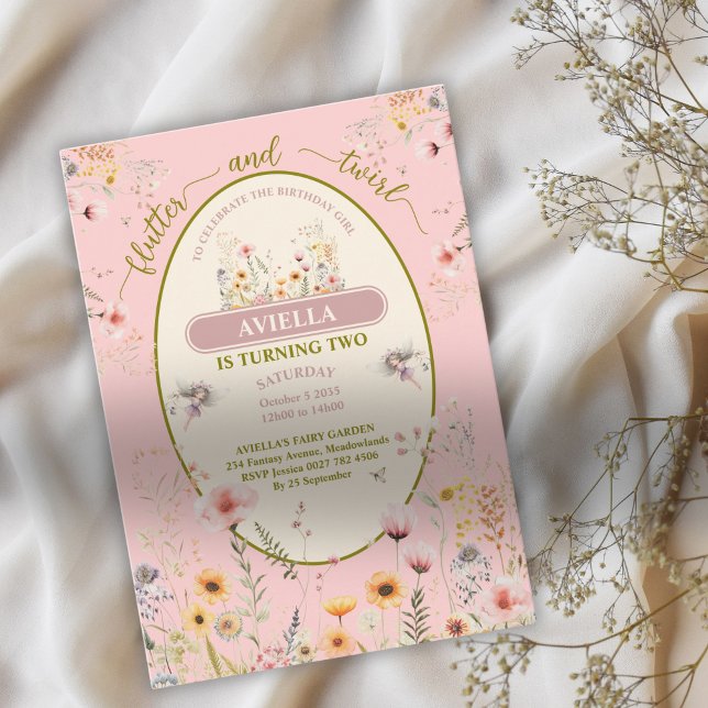 Convite cor-de-rosa de meninas de fantasia de flor (Criador carregado)