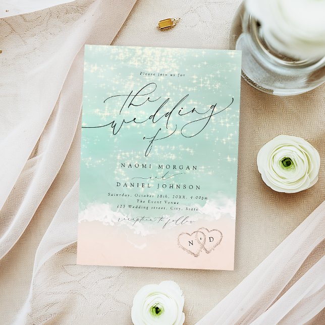 Convite Corações Modernos No Casamento Da Praia Da Areia (Modern Script Hearts In The Sand Beach Wedding Invitation)