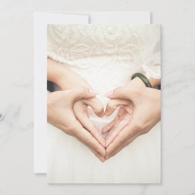 Convite Corações no Casamento das Mãos (Frente)