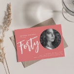 Convite Coral do Partido do aniversário de 40 anos de Foto<br><div class="desc">Um design elegante de convite de festas "aniversário de 40 anos" com fotografia personalizada,  tipografia moderna e texto personalizado.</div>