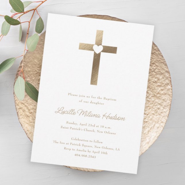 Convite Cruz Dourada simples com batismo cardíaco (Simple gold cross with heart neutral baptism invitation.)