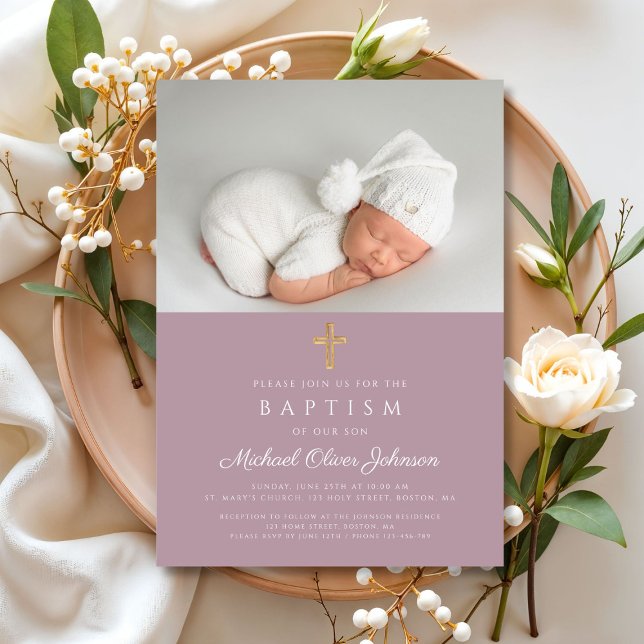 Convite Cruz Religiosa Roxa Moderna Foto Batismo  (Mauve Modern Religious Cross Photo Baptism Invitation)