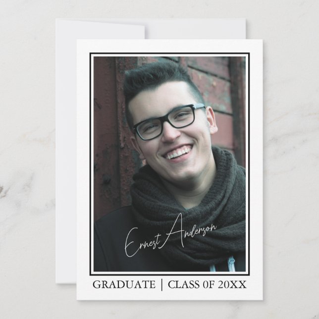 Convite Custom Black & White Graduate Photo Announcement (Frente)