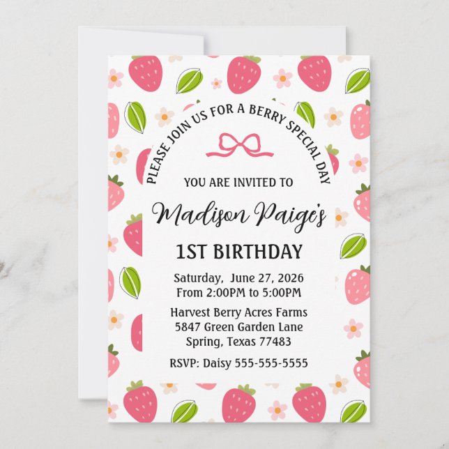 Convite Cute Strawberry Pink Girls 1st Birthday Invitation (Frente)