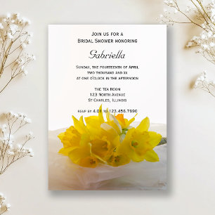 Convite Daffodils Amarelos no Chá de panela branco de Pri