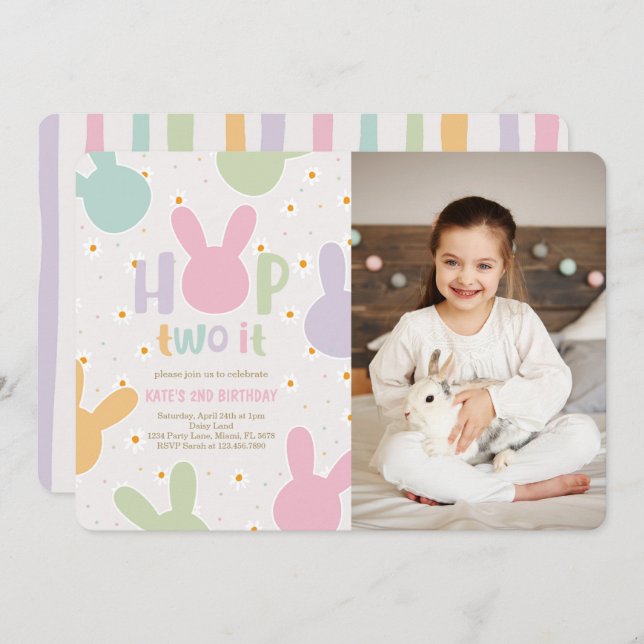 Convite Daisy Floral Bunny segundo aniversário (Frente/Verso)