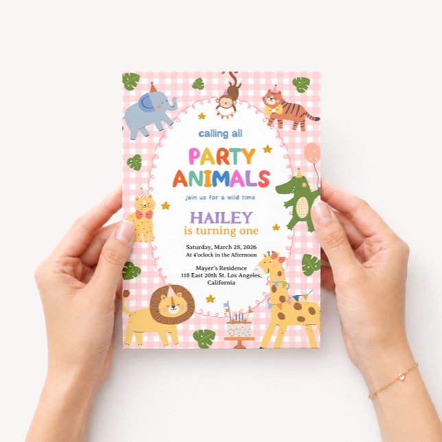 Convite de 1º Aniversário Animais da Festa Rosa (Pink Party Animals first birthday invitation for a fun and playful girl birthday. 🎉🦁🎀)