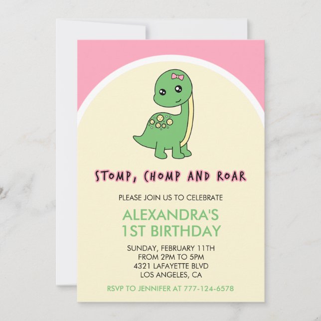 Convite de 1º aniversário do dinossauro pisoteia m (Frente)