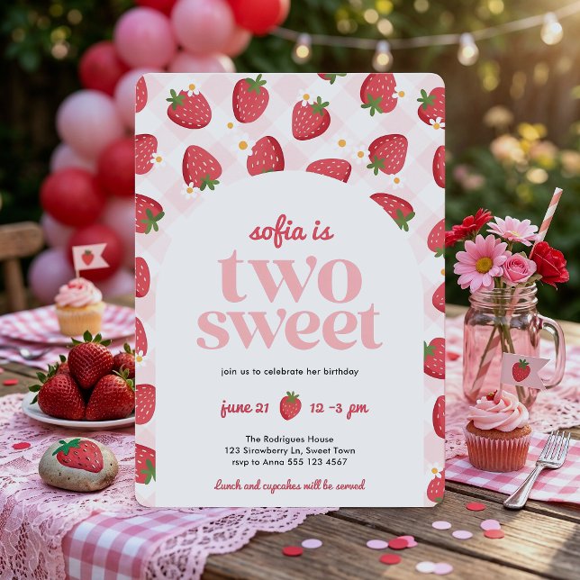 Convite de 2º Aniversário da Menina das Duas Doce  (The front of the invite shown in a 5x7-inch with round corners. Choose size, paper, + corner style.)