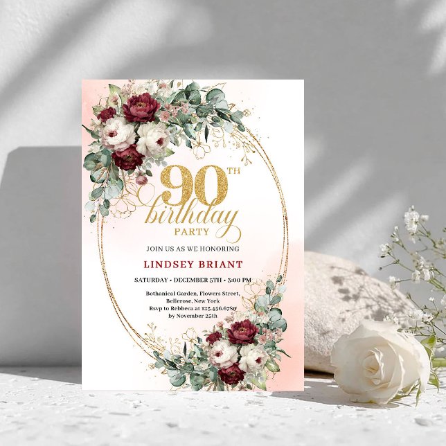 Convite de 90º Aniversário Chic Maroon Peonies Gre (Chic Maroon Peonies Greenery 90th Birthday Invite)